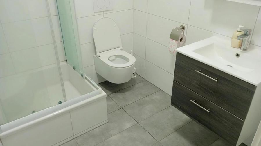 Designwohnung Im ไฮล์บรอนน์ ภายนอก รูปภาพ